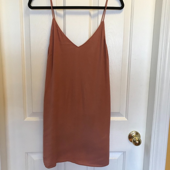 Aritzia Vivienne Dress (in Canyon Rose) - Picture 2 of 4